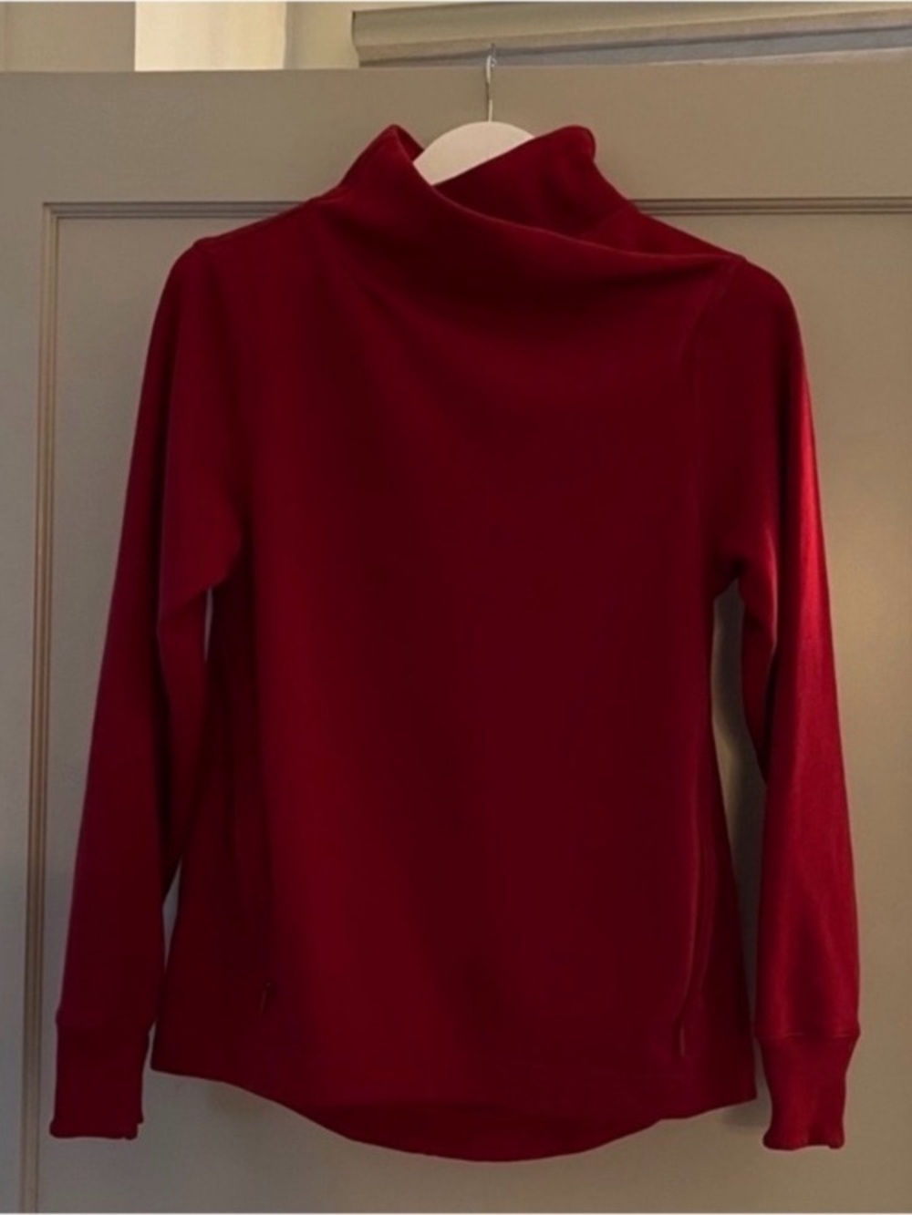 Athleta Cozy Karma Twist Funnel Neck Sweatshirt Pullover Clover Berry Red